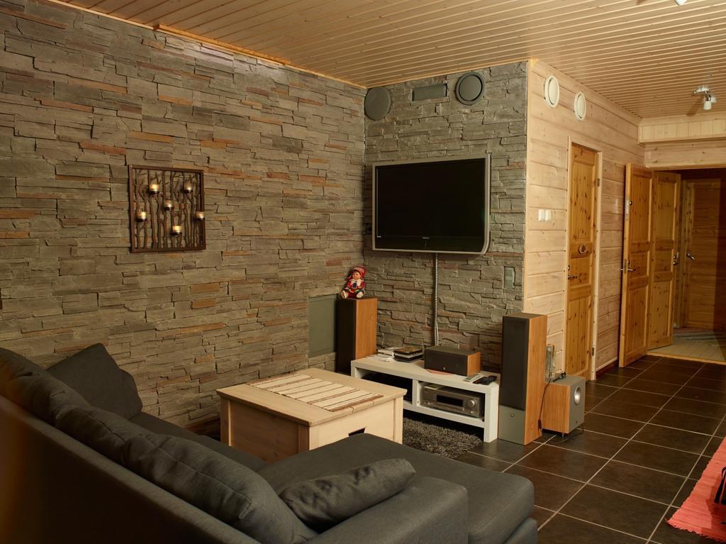 Miekojaervi Resort Pello Szoba fotó